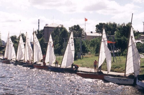 Яхты(у пирса)